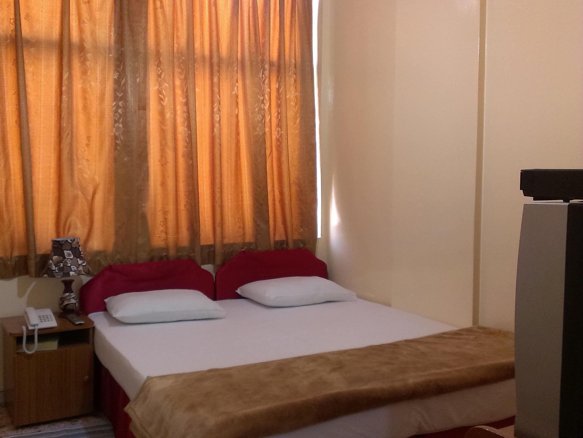 Otel Everest International