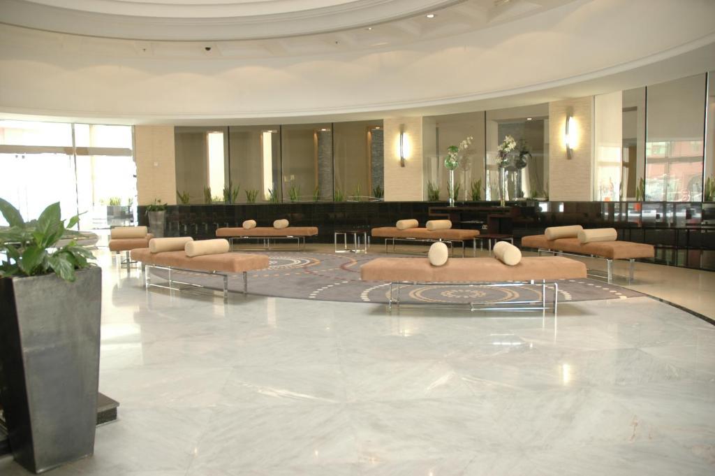 Lotus Grand Aparthotel Dubai