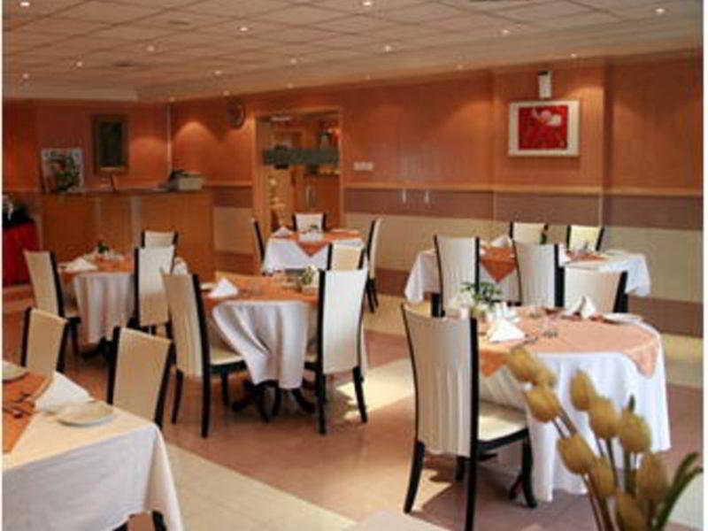 Imperiaa By Hoc Globe Aparthotel