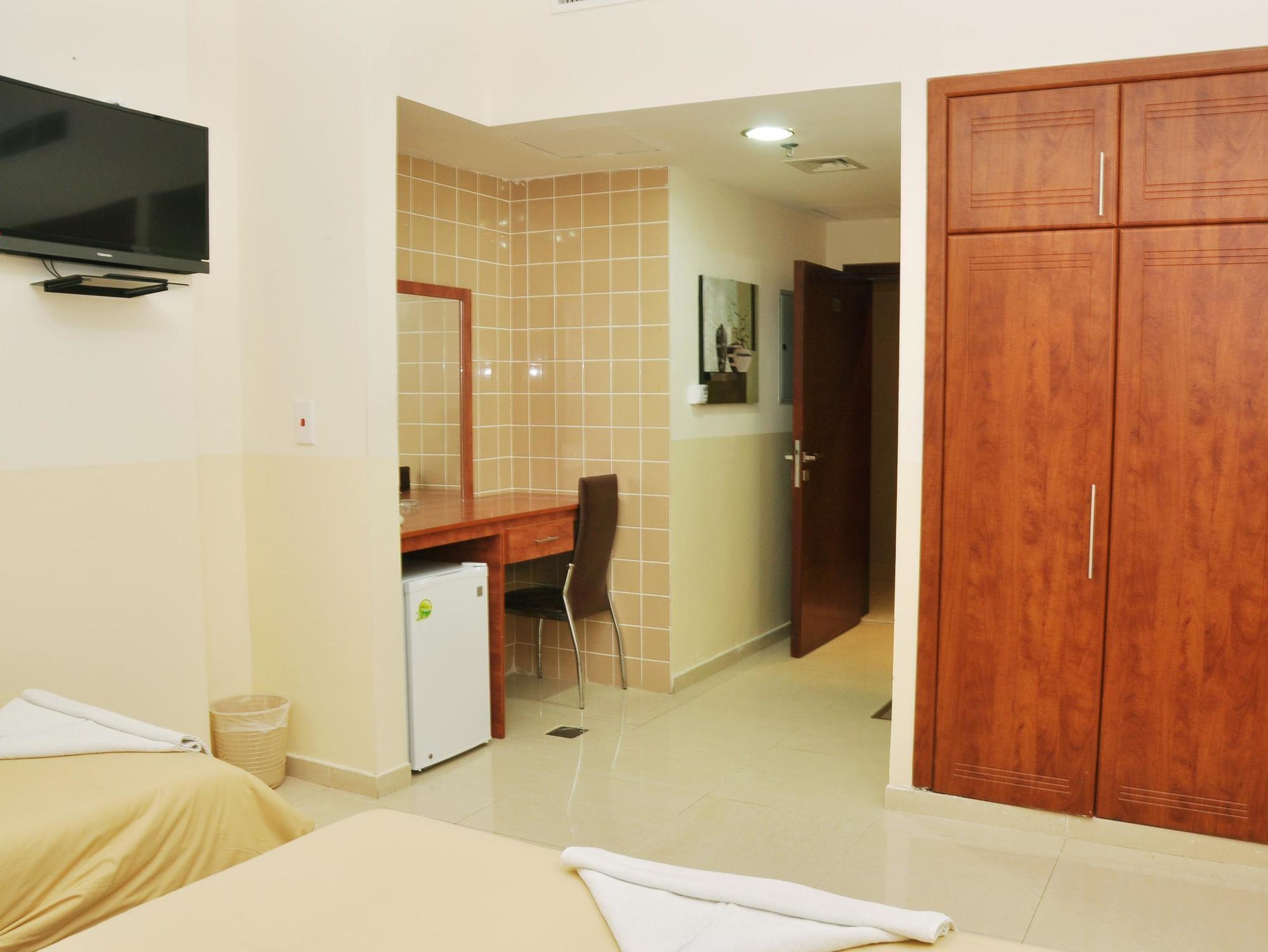 Africana Otel *