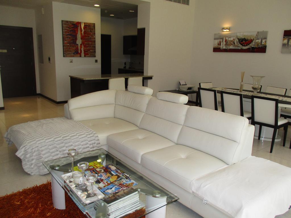 Tiara Residence - One Bedroom Apartment * Dubai