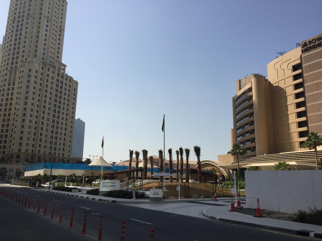 Espace Holiday Homes - Royal Oceanic * Dubai