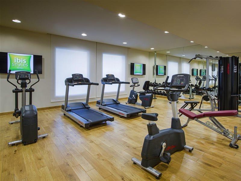 Ibis Styles Dragon Mart