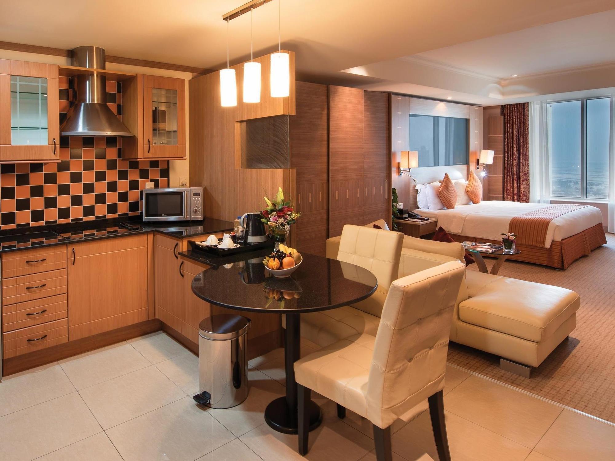 Hotel By Marriott Sheikh Zayed Road,