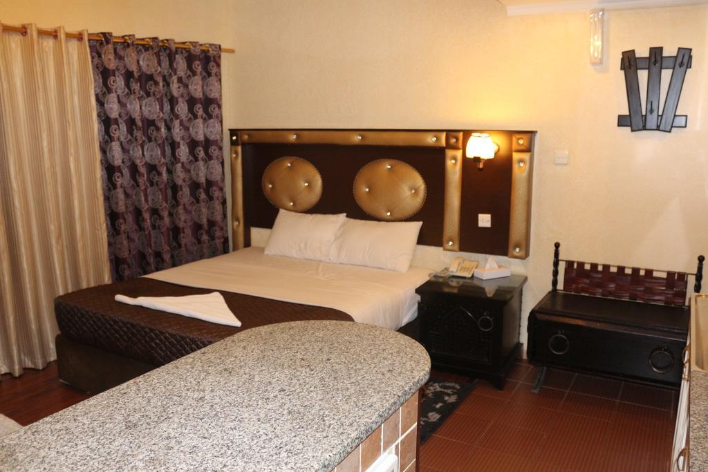 Otel Hafez - Al Ras Metro Station 3*