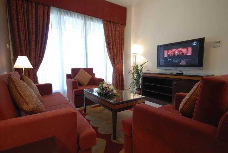 Xclusive 4* Dubai