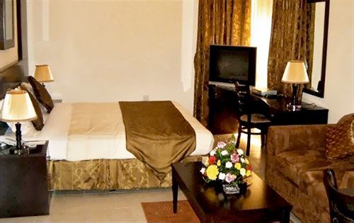 Arabian Dreams Aparthotel
