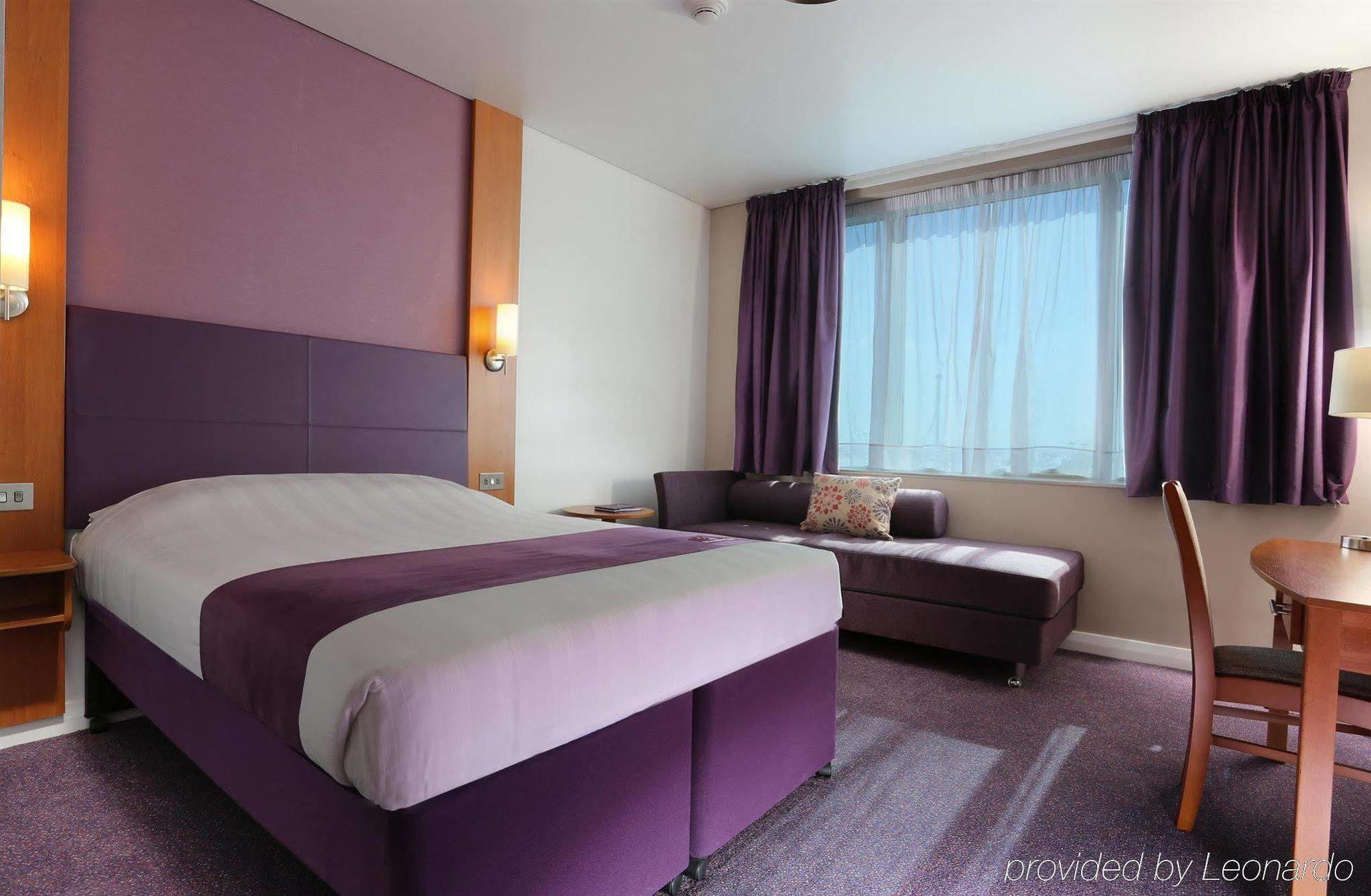 Premier Investments Park Hotel