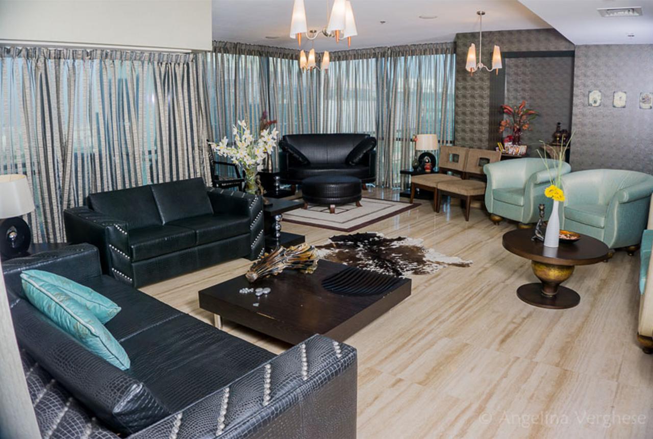 Luxury Penthouse Apartment *