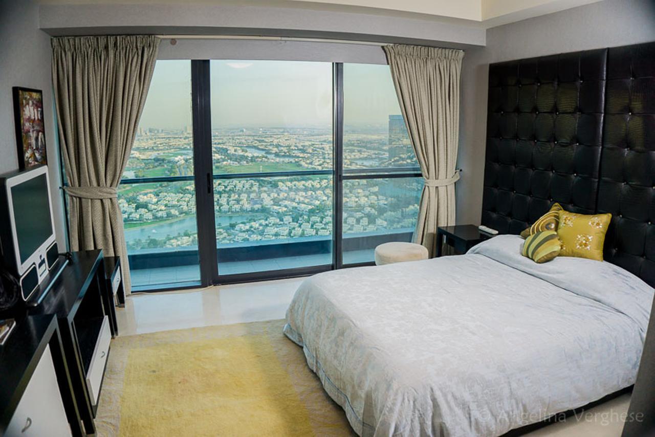 Luxury Penthouse Apartment *