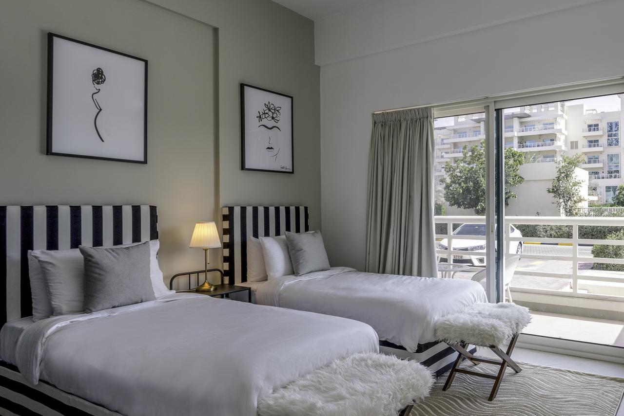 One Perfect - Jumeirah Heights Apartment