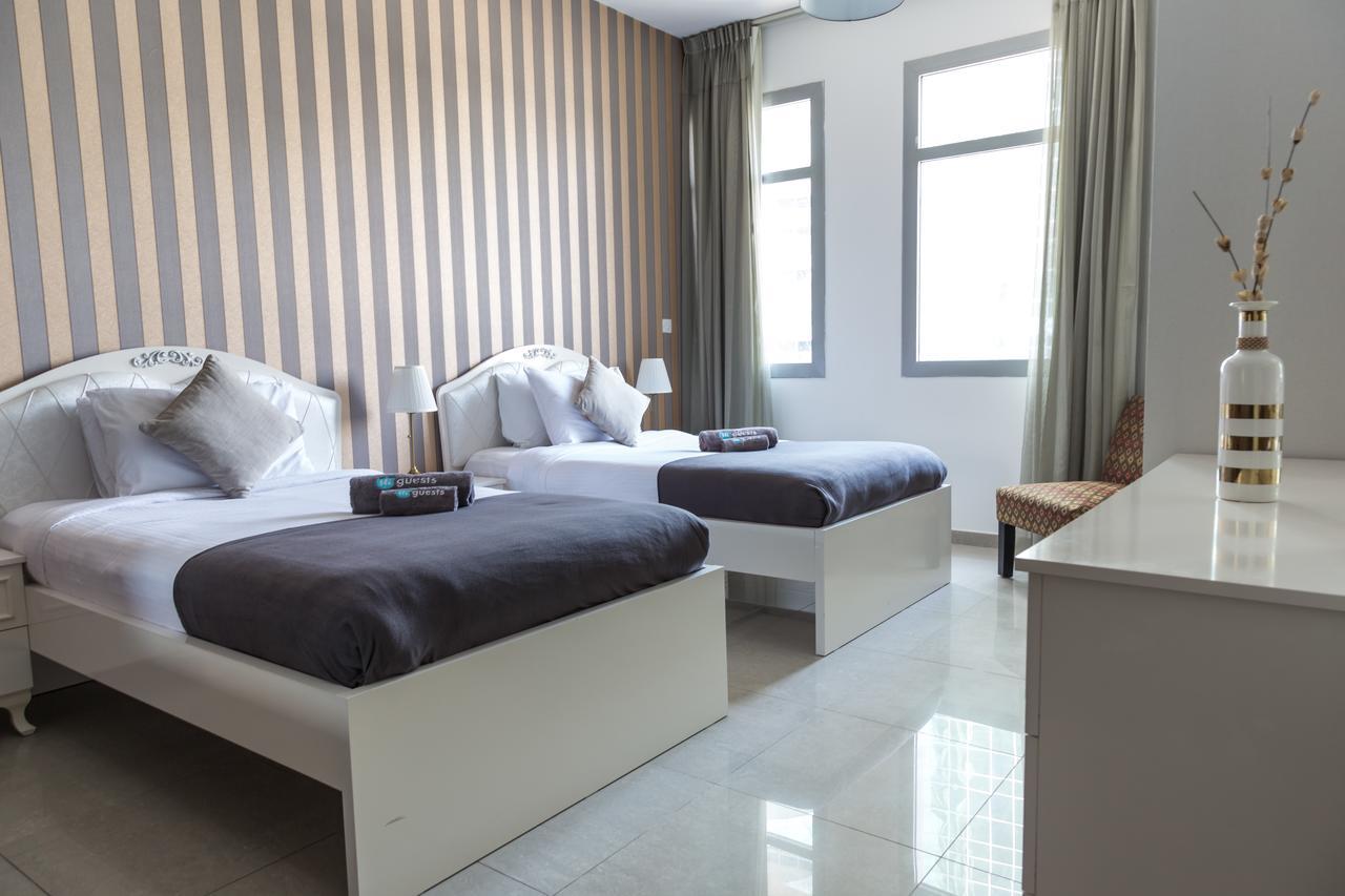 Higuests - Marina Wharf * Dubai