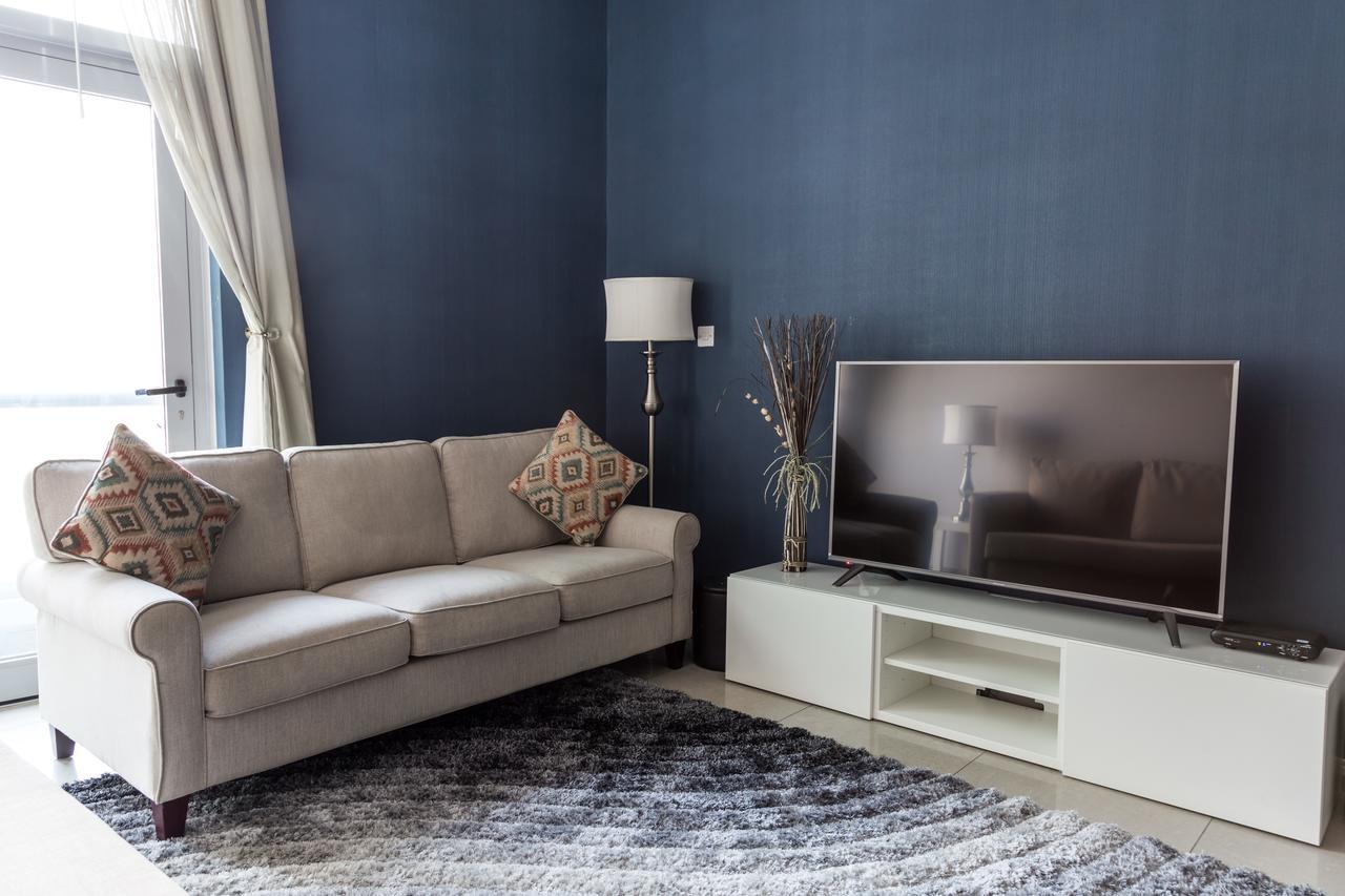 Apartment Higuests - Marina Wharf Dubai