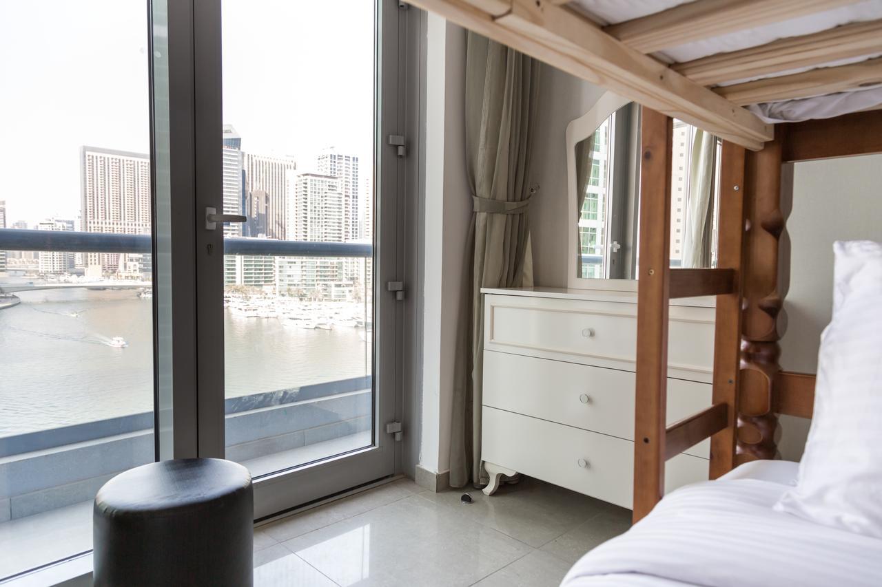 Higuests - Marina Wharf Apartment Dubai