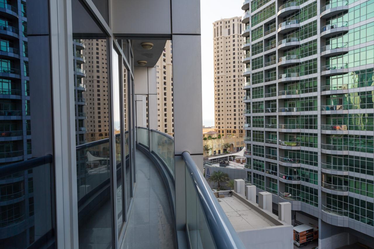 Higuests - Marina Wharf Dubai