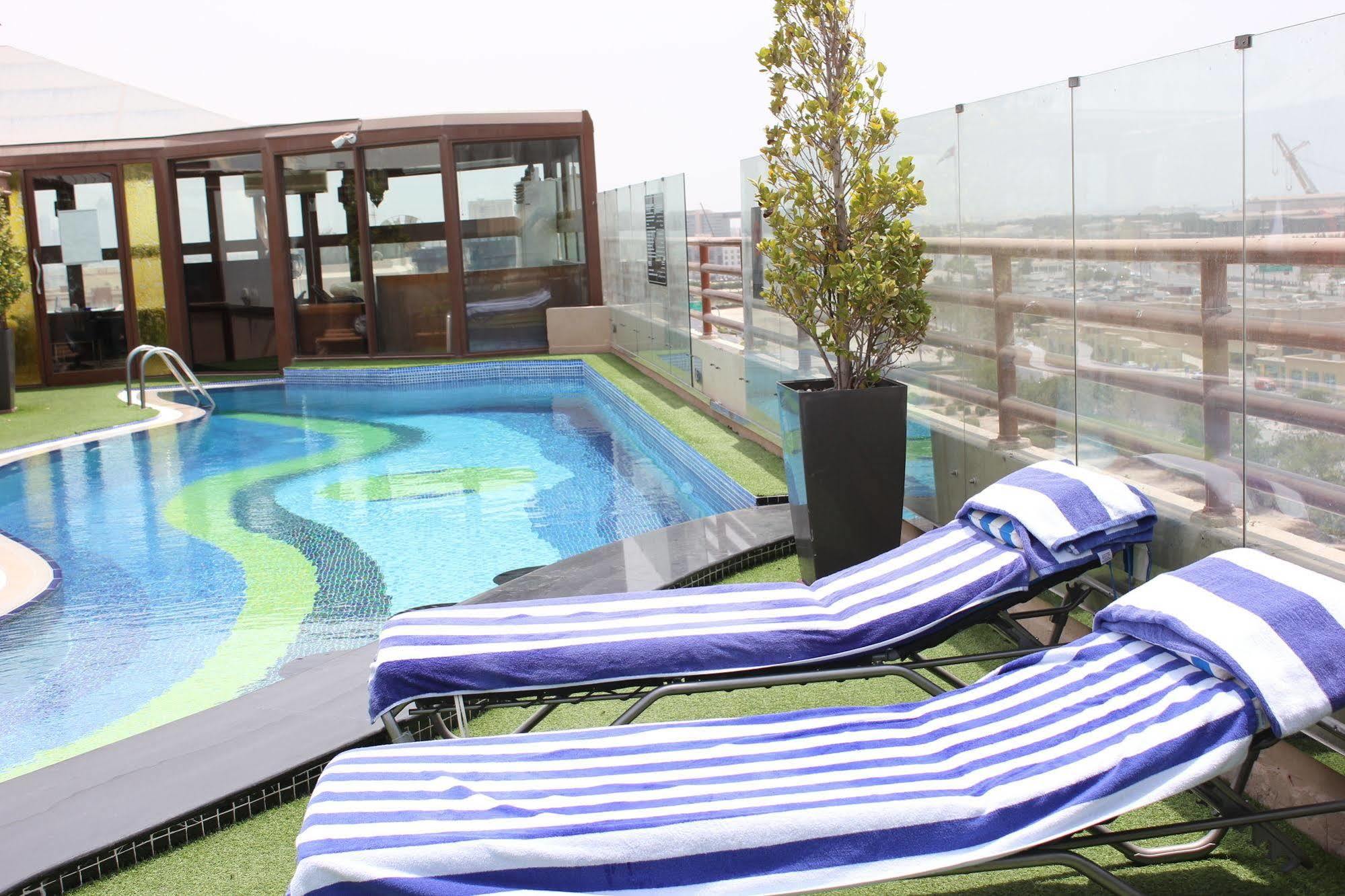 Sea View 4*