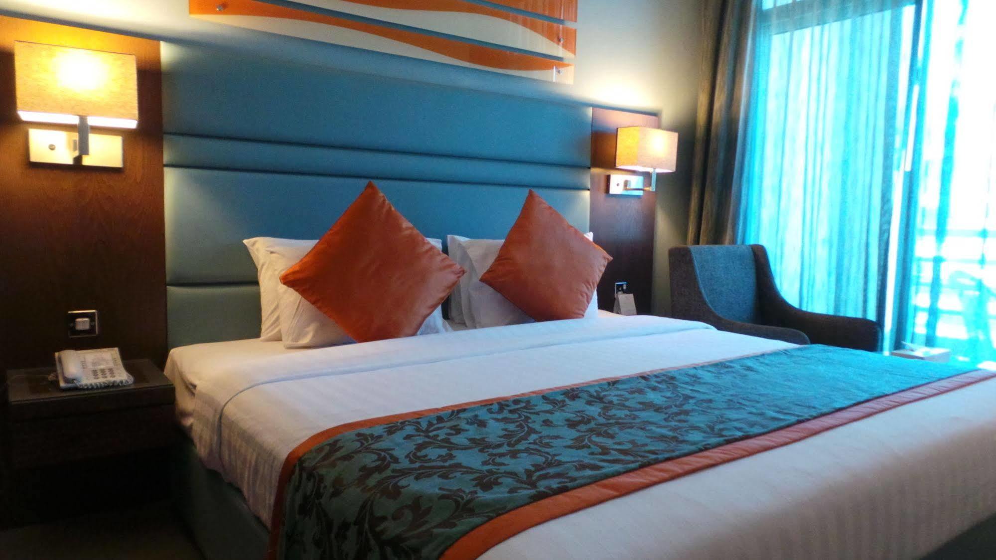 Xclusive Aparthotel 4*