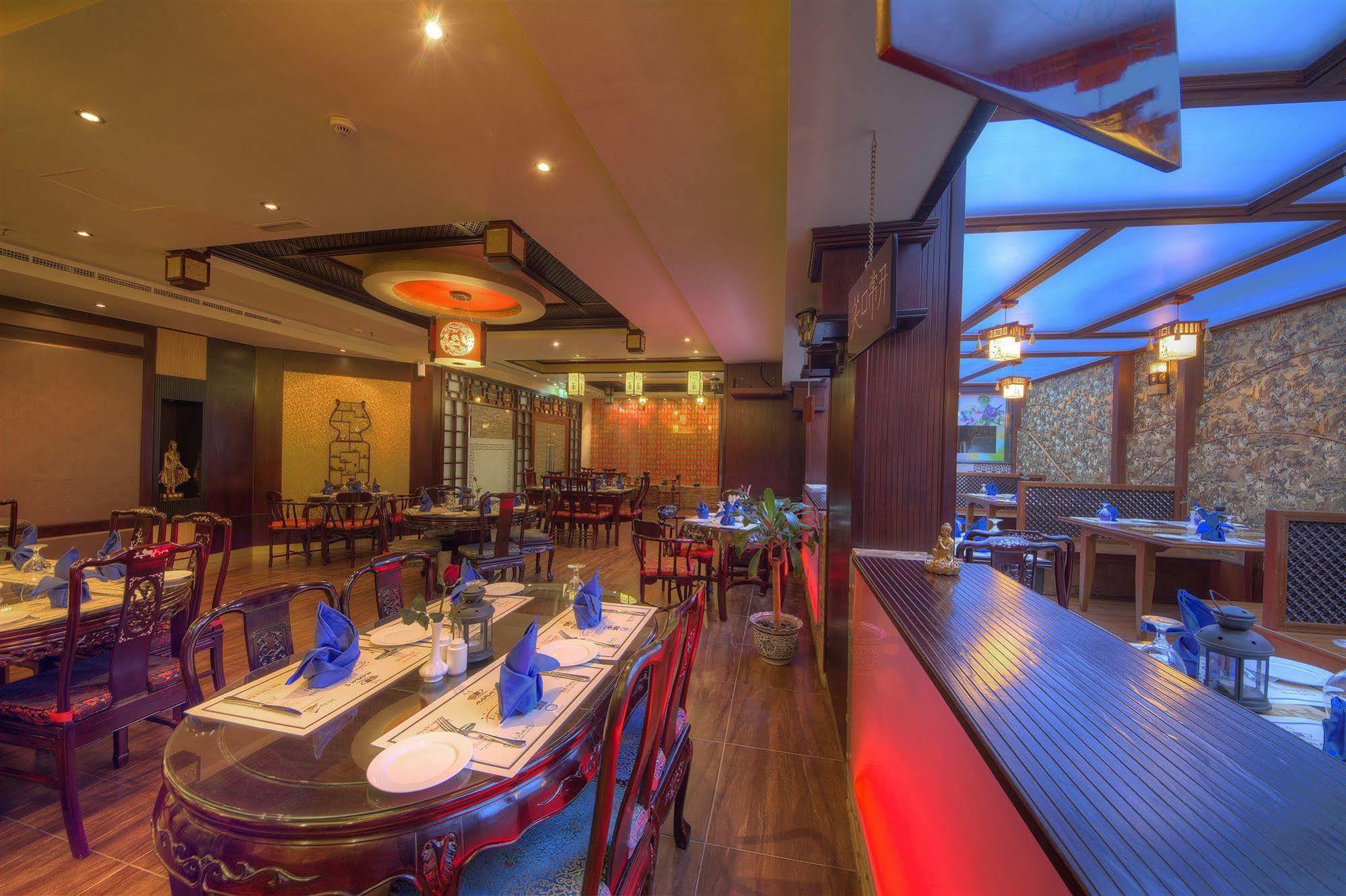 Fortune Grand Hotel 4*