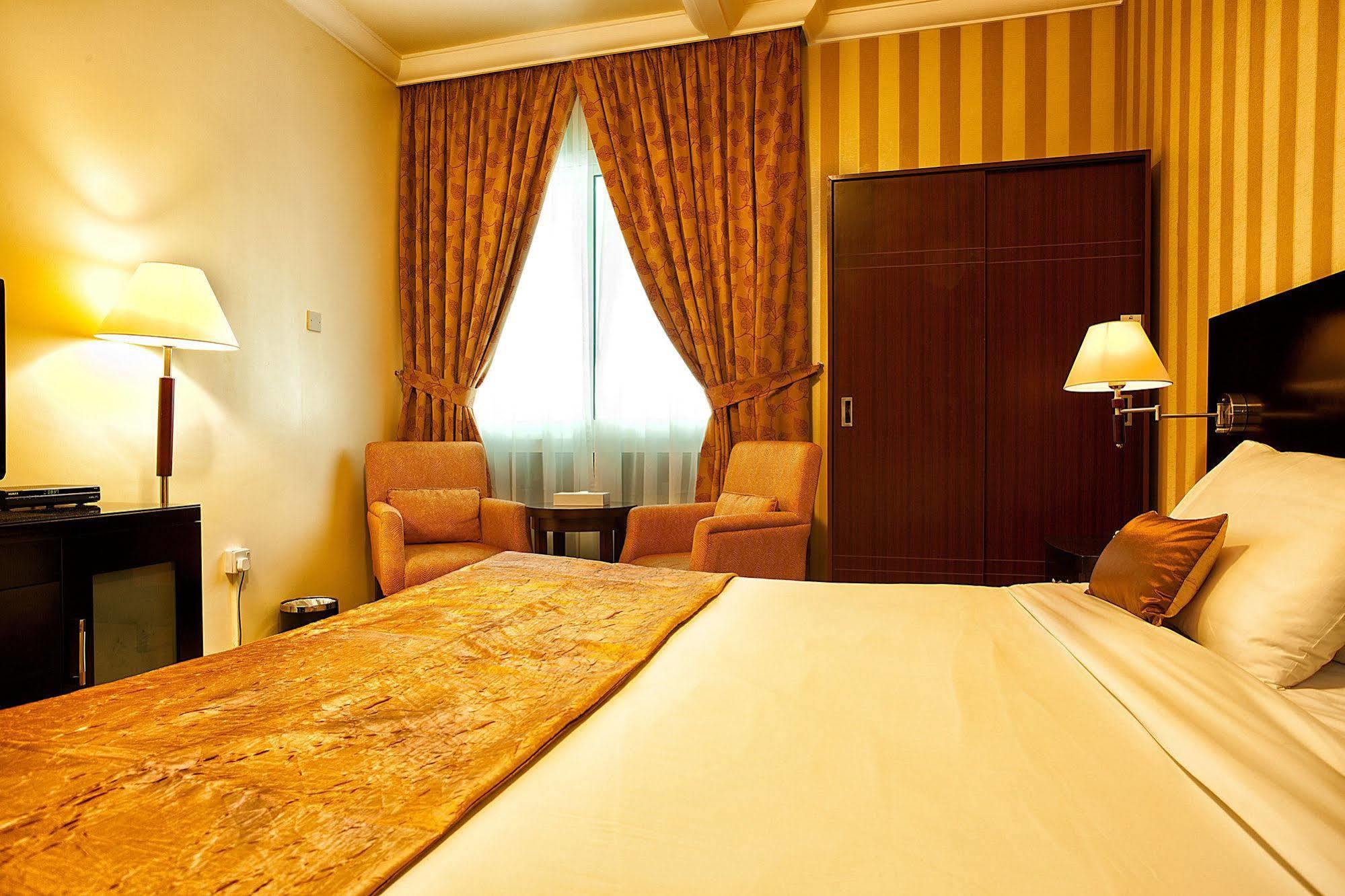 Al Mas Aparthotel 3*