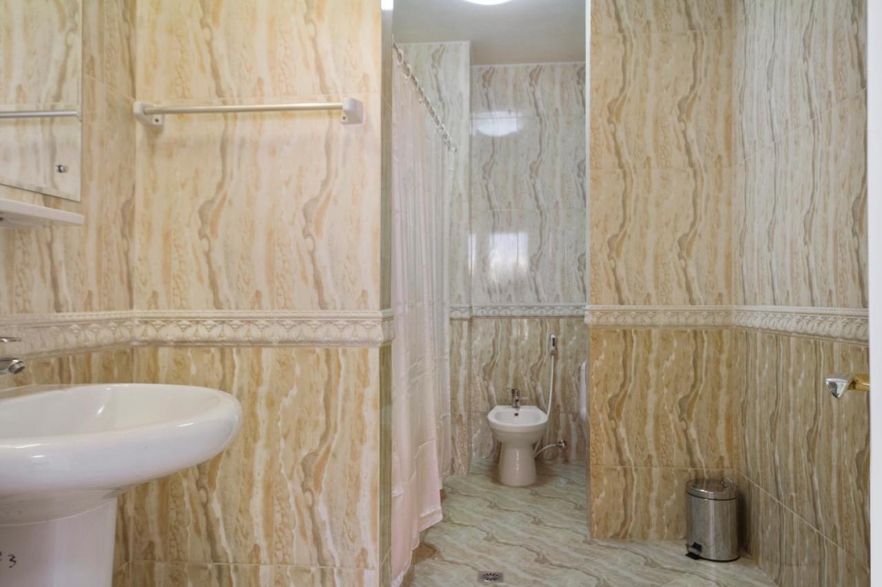 Bespoke Residences - 3 Bedroom Waikiki Townhouses Apartment
