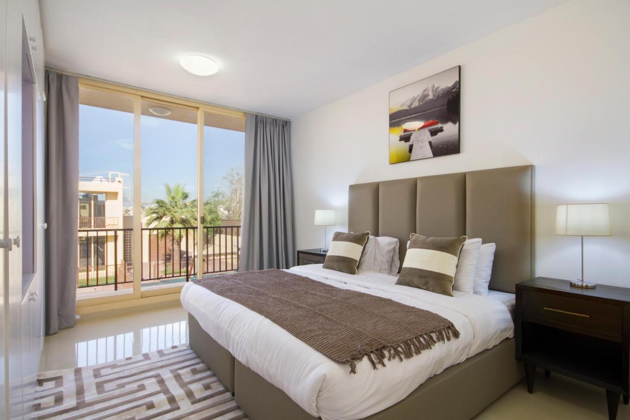 Bespoke Residences - 3 Bedroom Waikiki Townhouses Apartment *