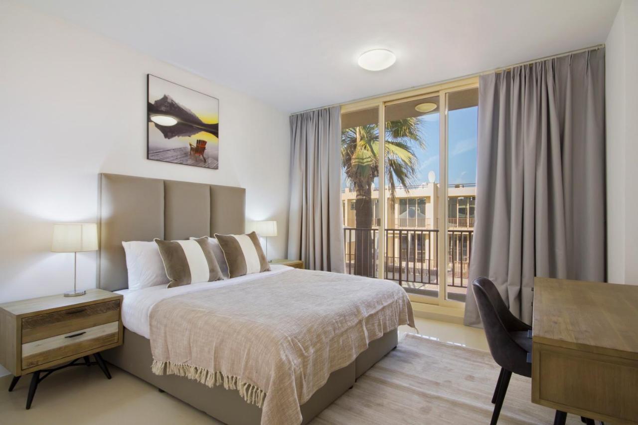 Bespoke Residences - 3 Bedroom Waikiki Townhouses Apartment *
