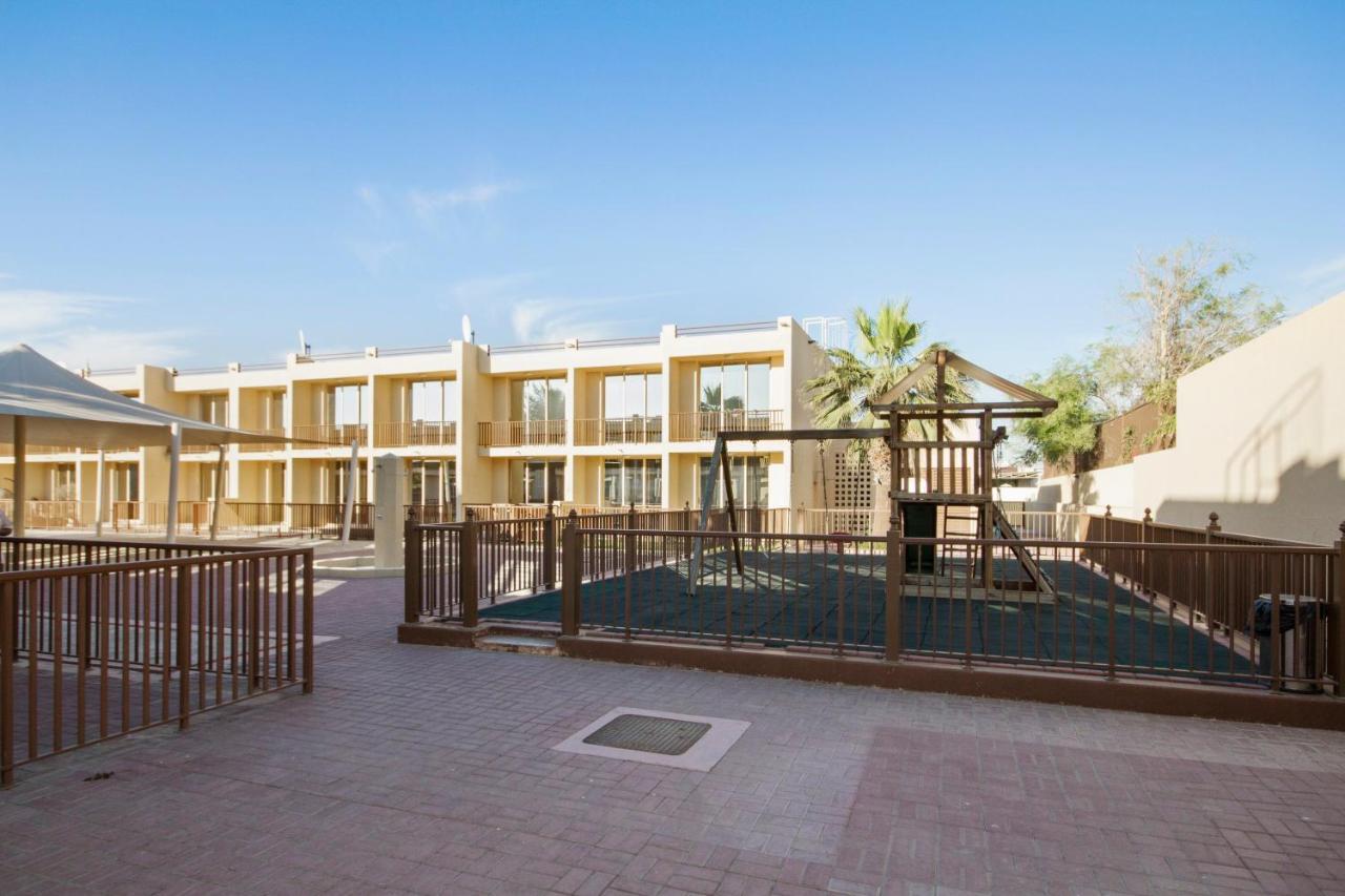 Bespoke Residences - 3 Bedroom Waikiki Townhouses *