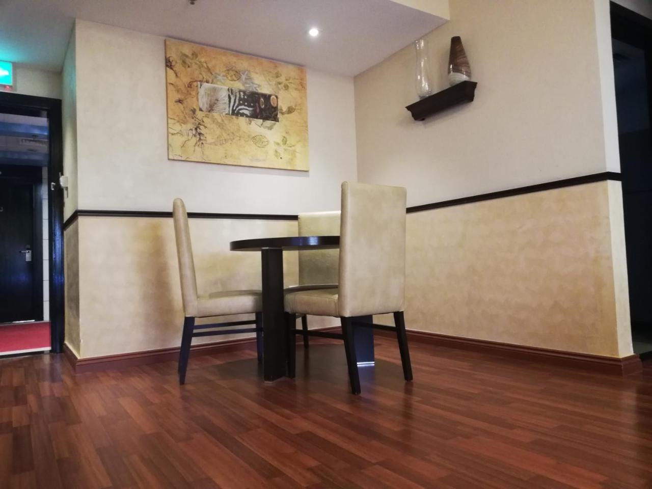 Boulevard City Aparthotel