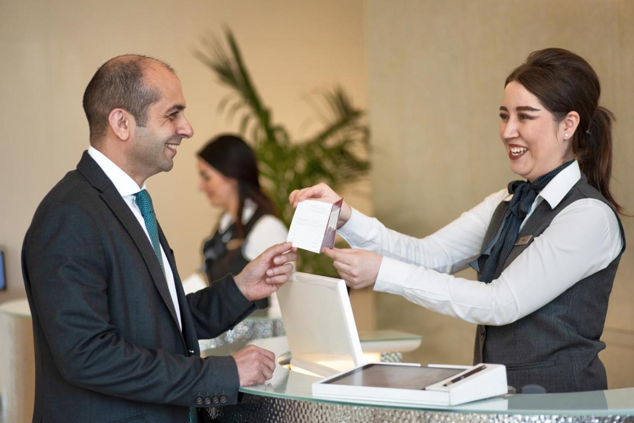 Hotel Arjaan By Rotana - Media 4*
