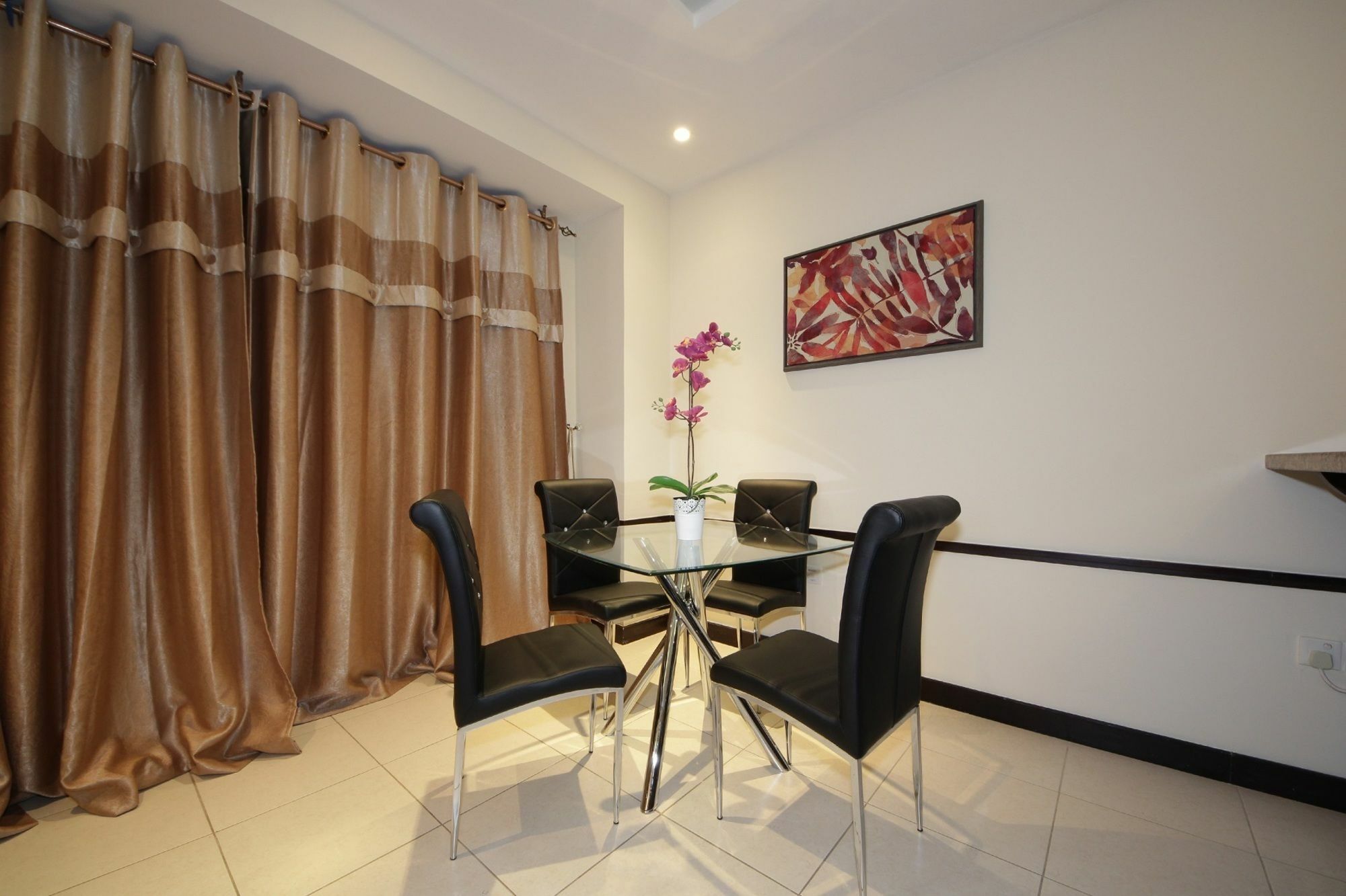 Apartment New Arabian Homes 4 Dubai