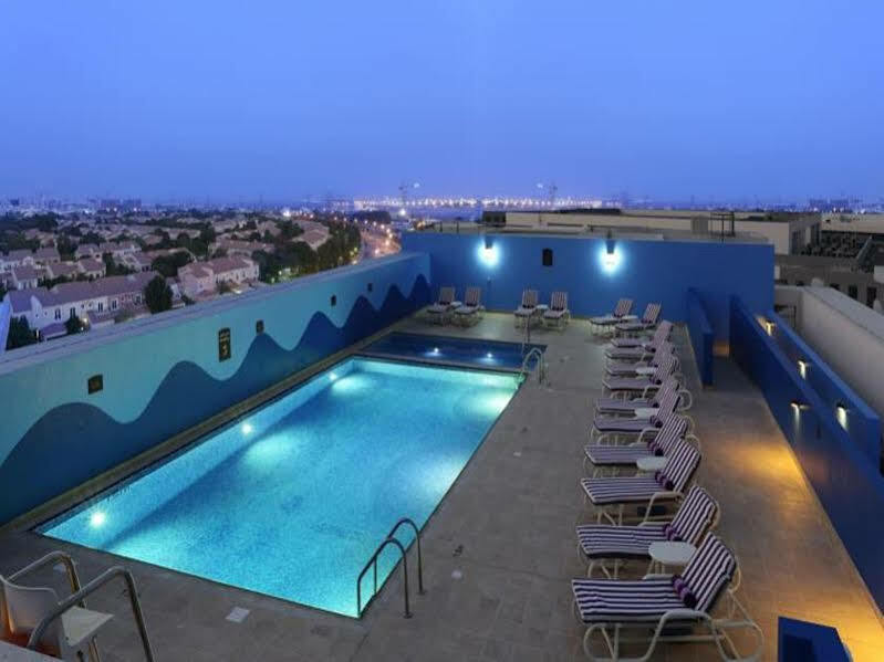 Hotel Premier Investments Park