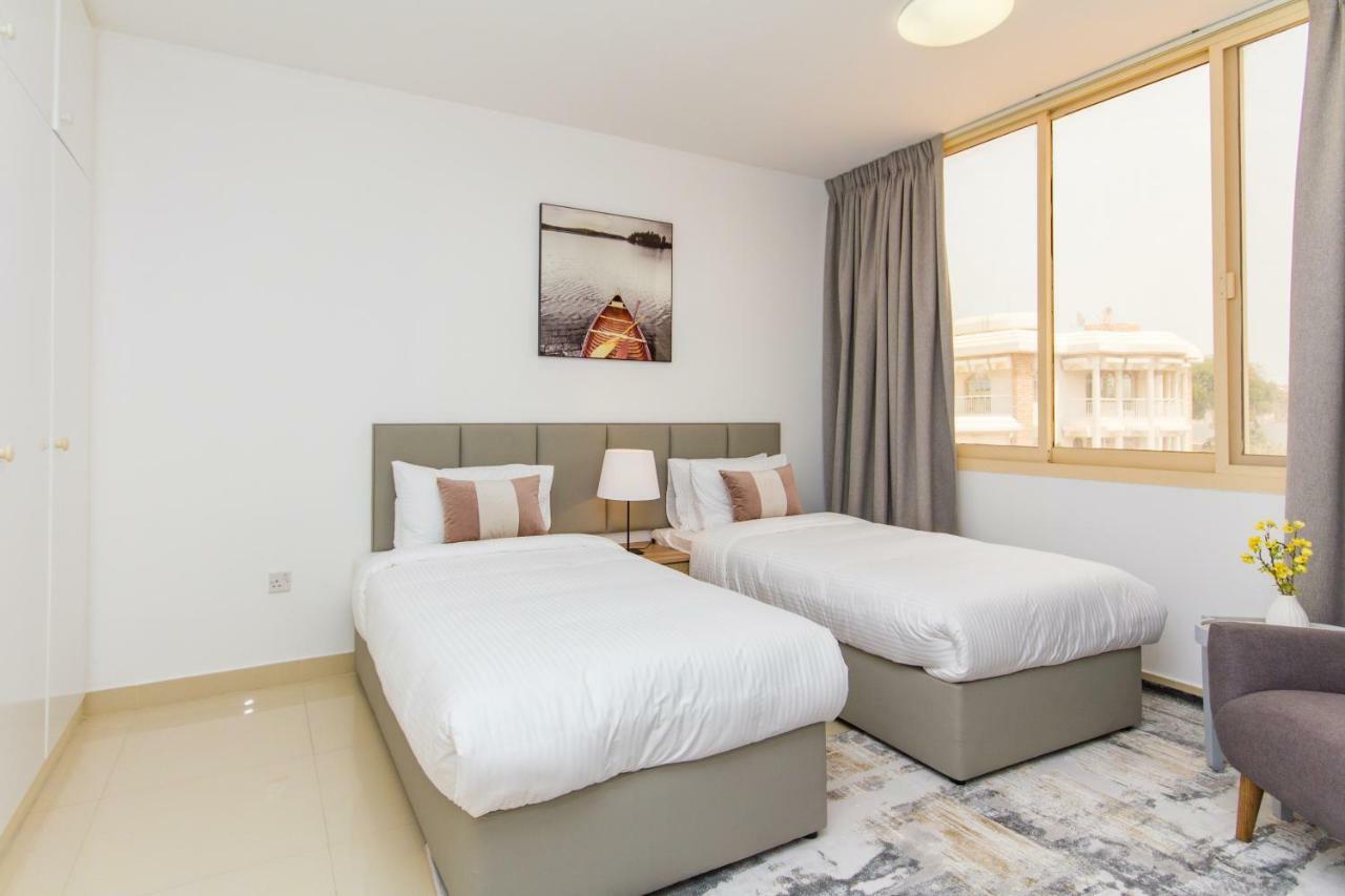 Bespoke Residences - 3 Bedroom Waikiki Townhouses Apartment *