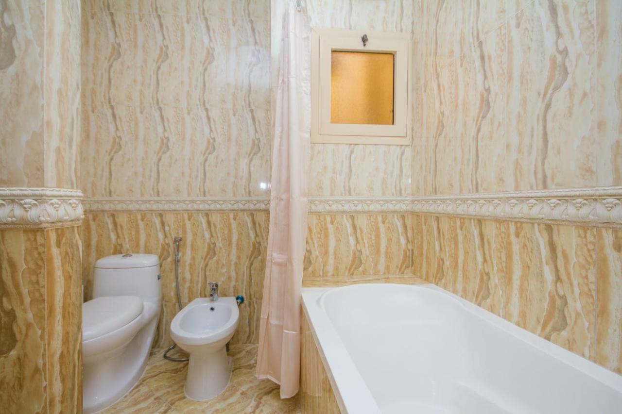 Bespoke Residences - 3 Bedroom Waikiki Townhouses Apartment
