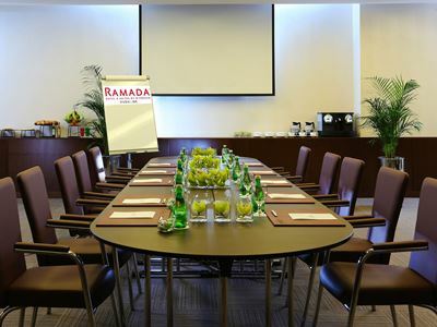 Apart Otel Ramada Hotel, And By Wyndham Jbr Dubai
