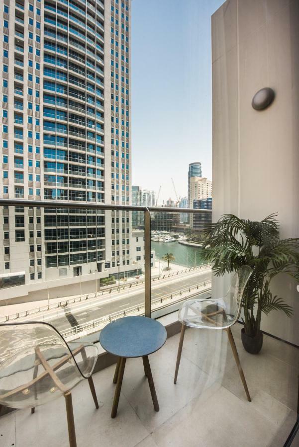 Fantastay Sparkle Tower Luxury Studio Apartment *