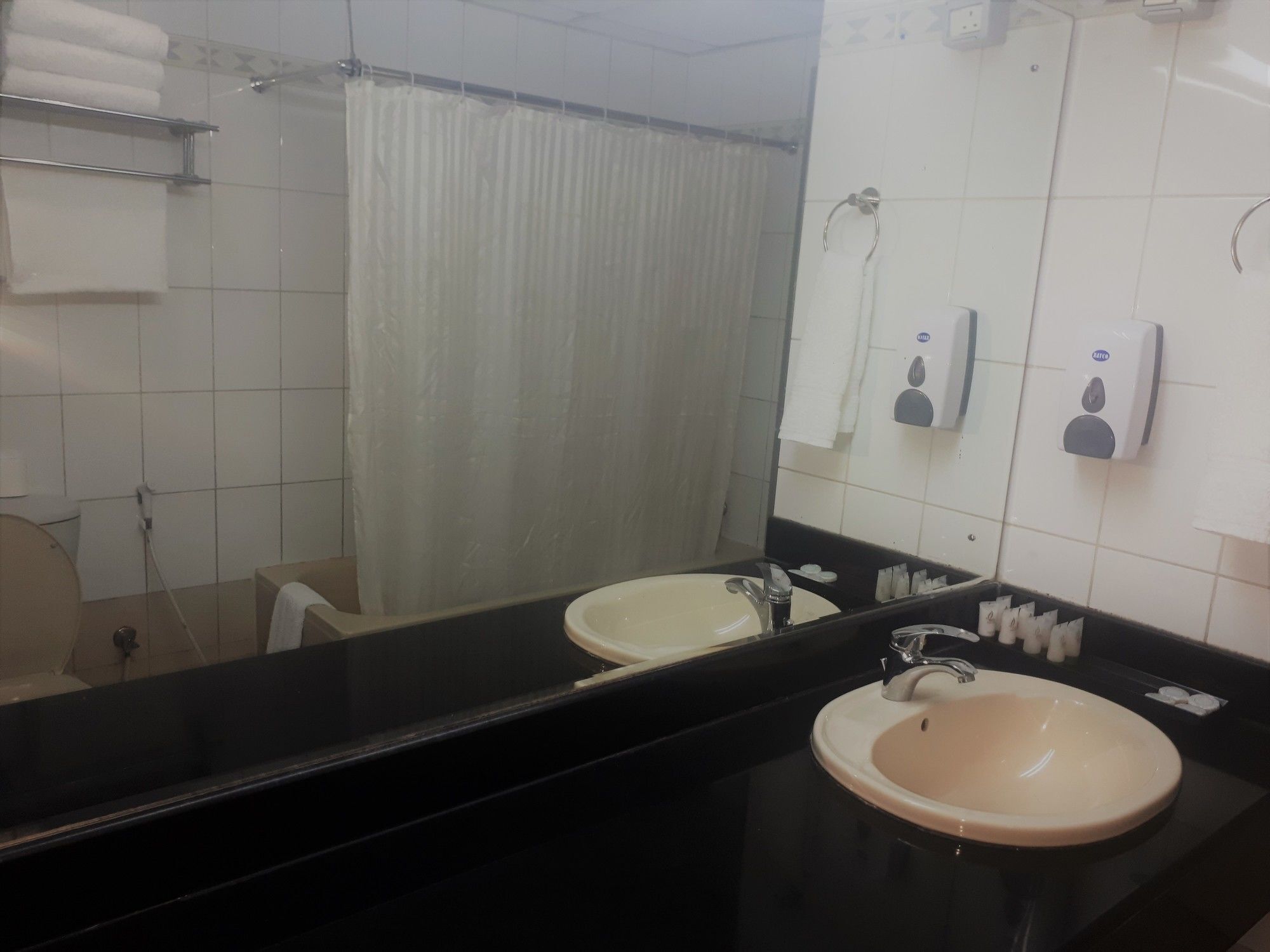Sky Otel 2*