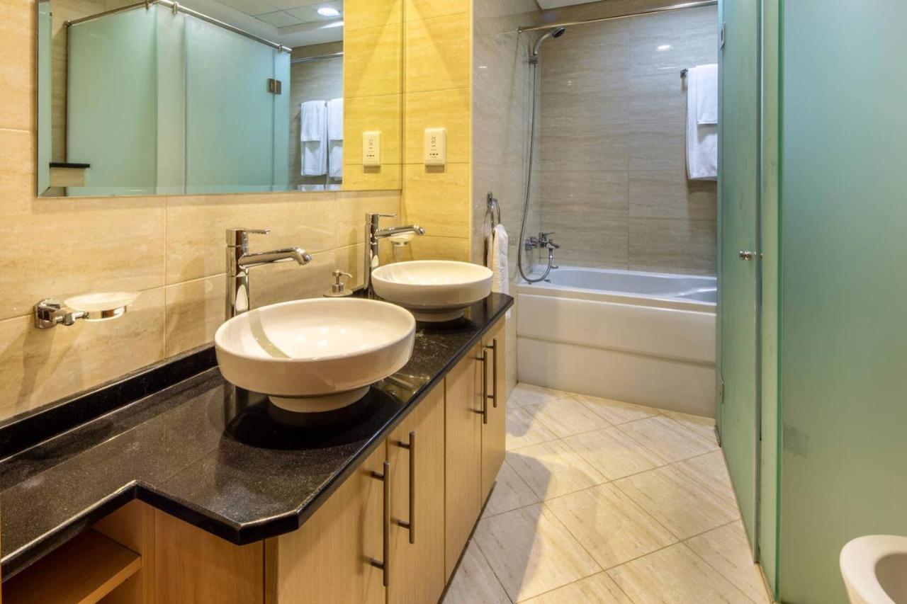 Frank Porter - Ocean Heights Daire Dubai