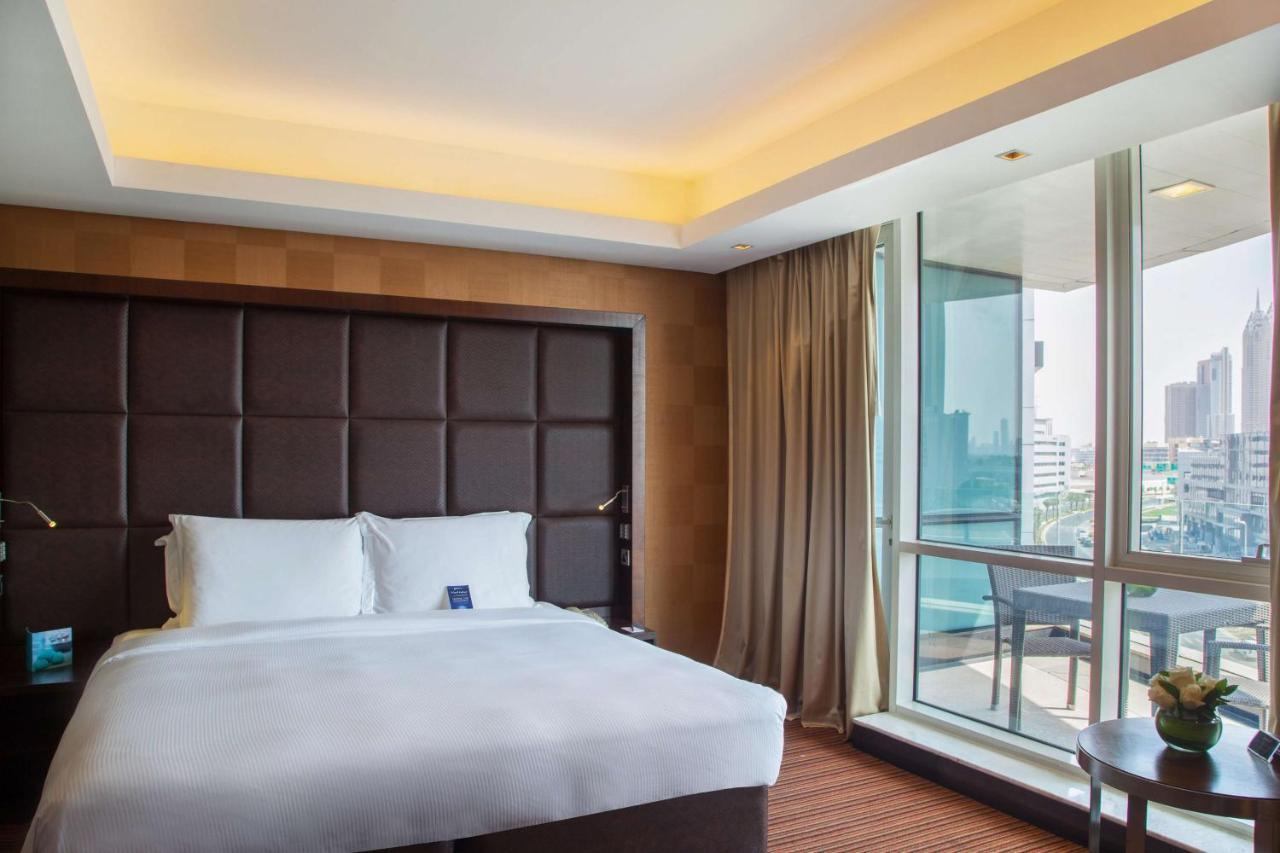 Radisson Blu Hotel, Media City Otel Dubai