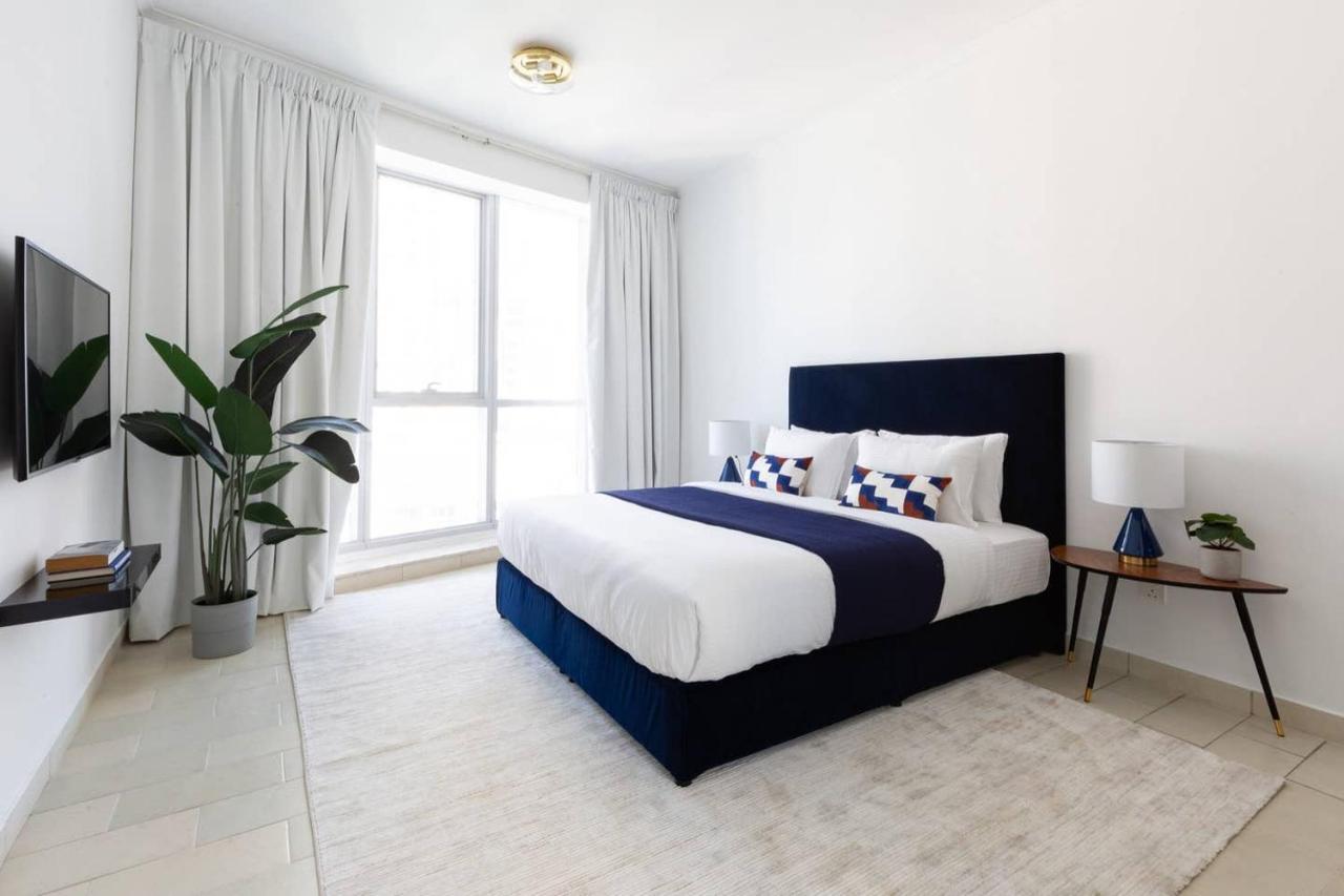 Frank Porter - Torch Tower Apartment
