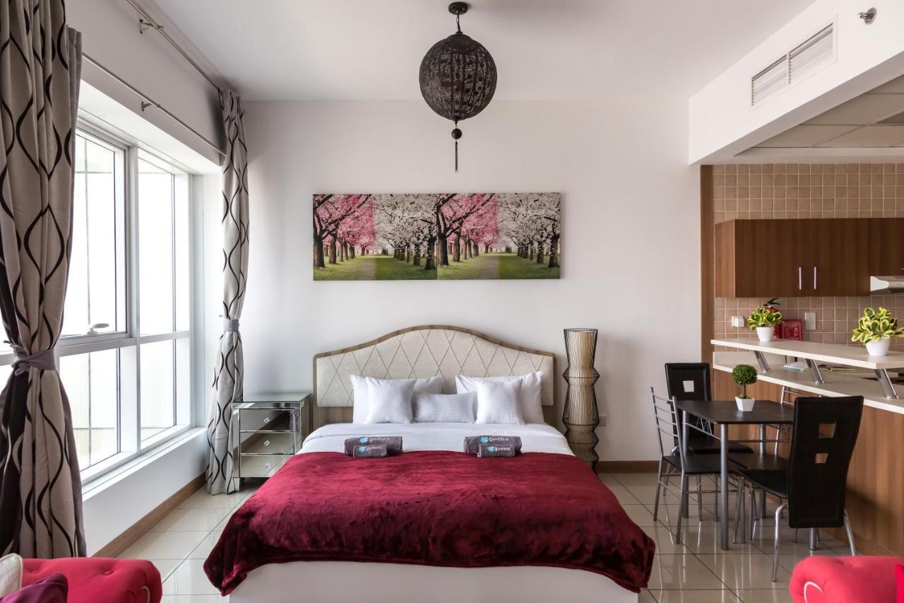 Higuests - Stylish Near Harbor Apartment *