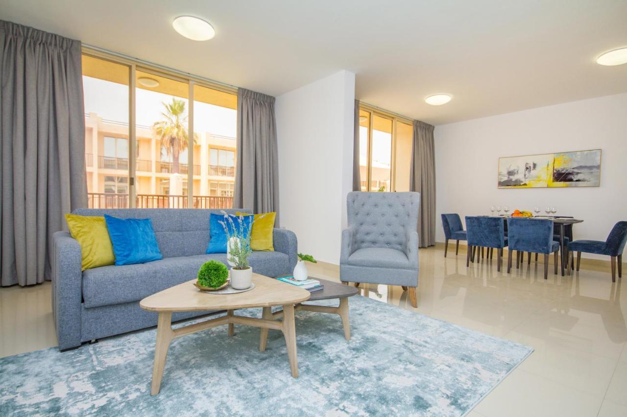 Bespoke Residences - 3 Bedroom Waikiki Townhouses *