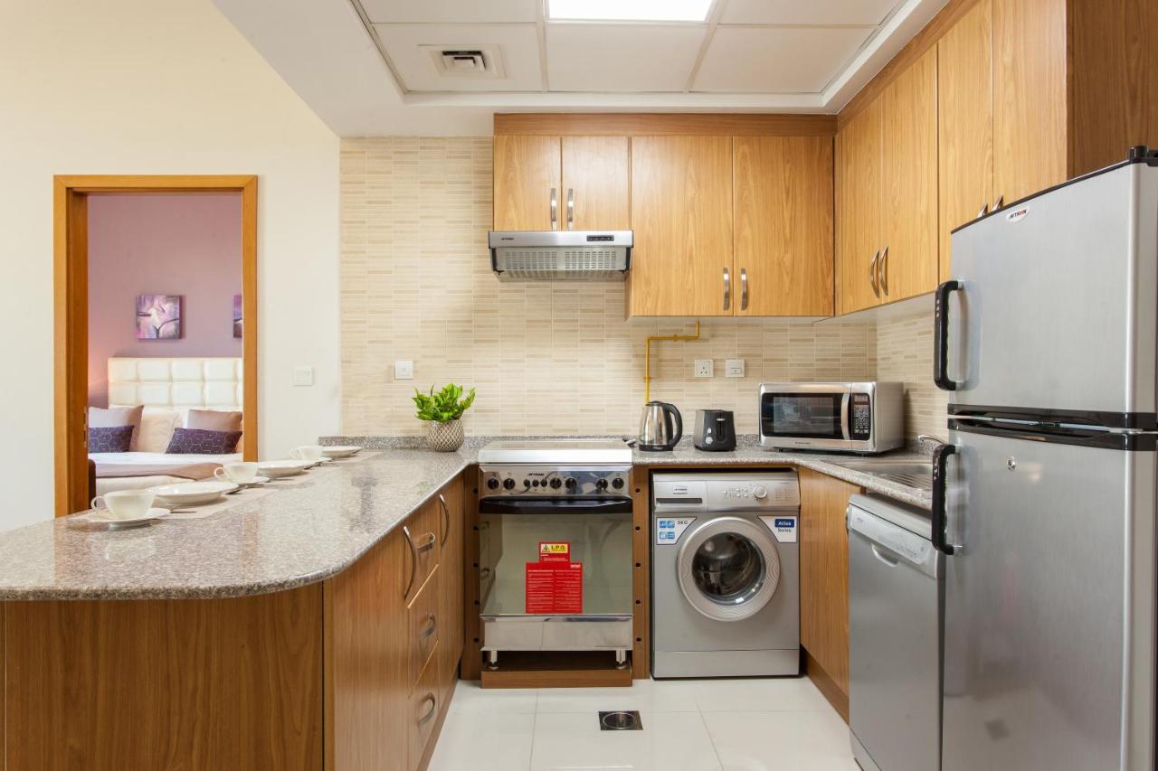Staycae Homes - Suburbia Daire Dubai