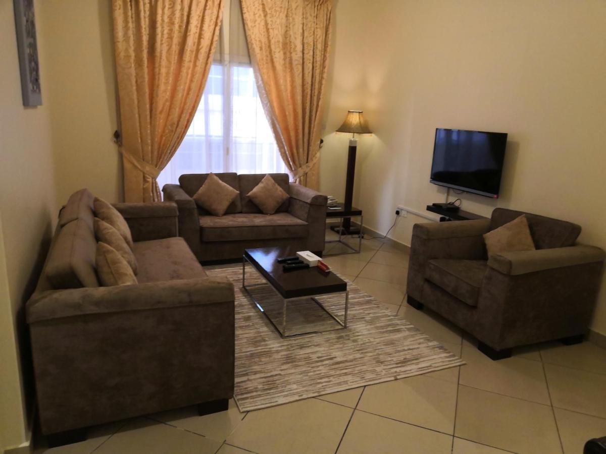 Boulevard City Aparthotel 3*