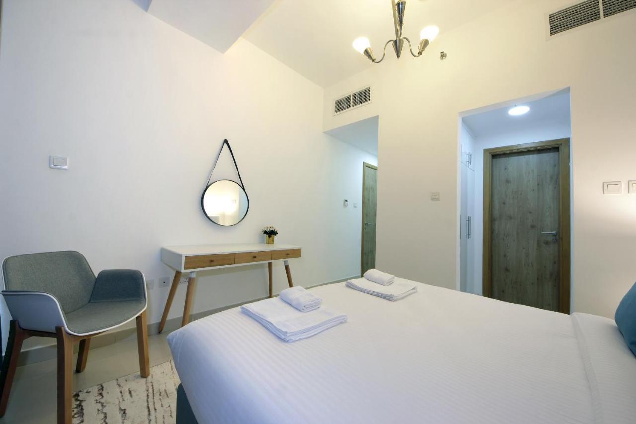 Shh - Luxury 1 Bedroom With Balcony, Marina View, Continental Tower, Marina Dubai