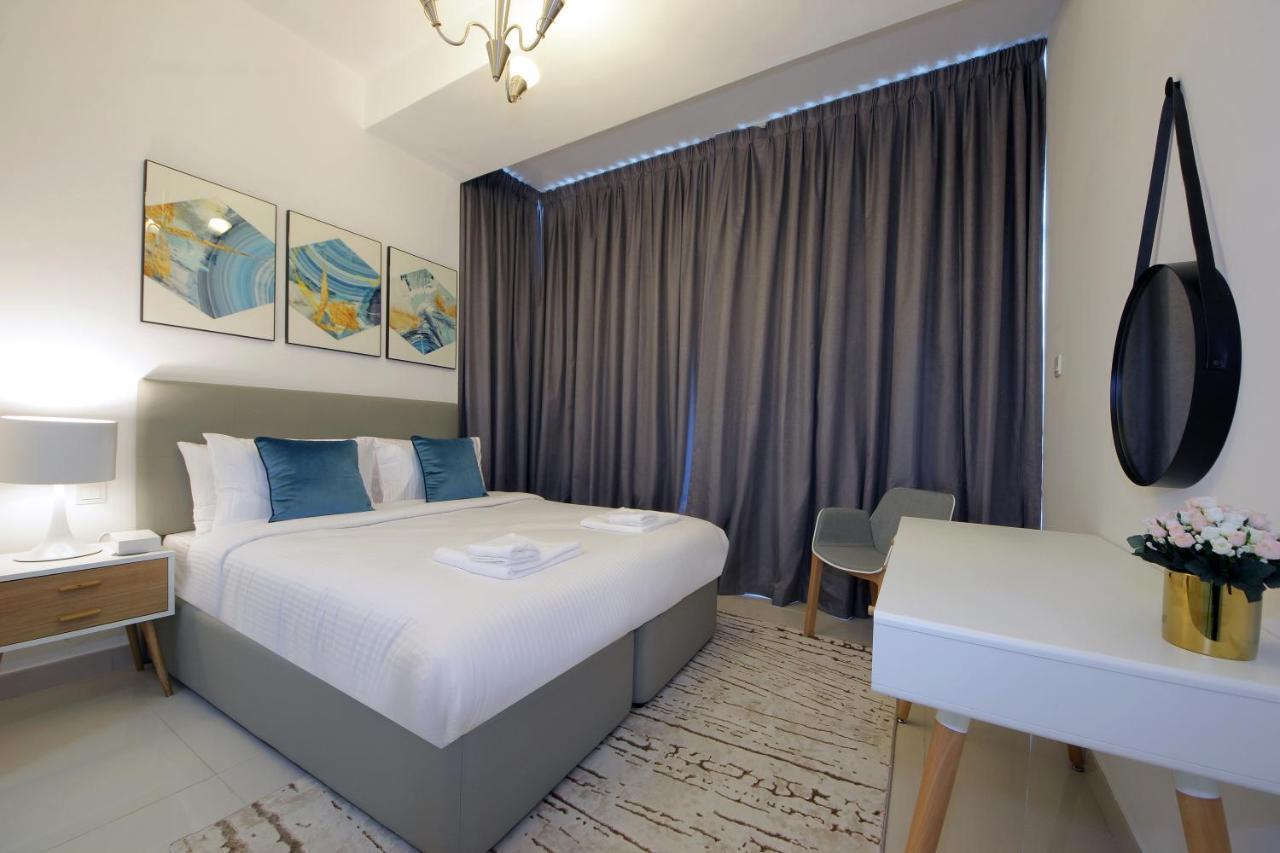 Shh - Luxury 1 Bedroom With Balcony, Marina View, Continental Tower, Marina Apartment Dubai