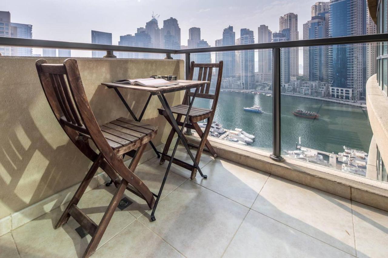Frank Porter - Al Majara 2 Apartment
