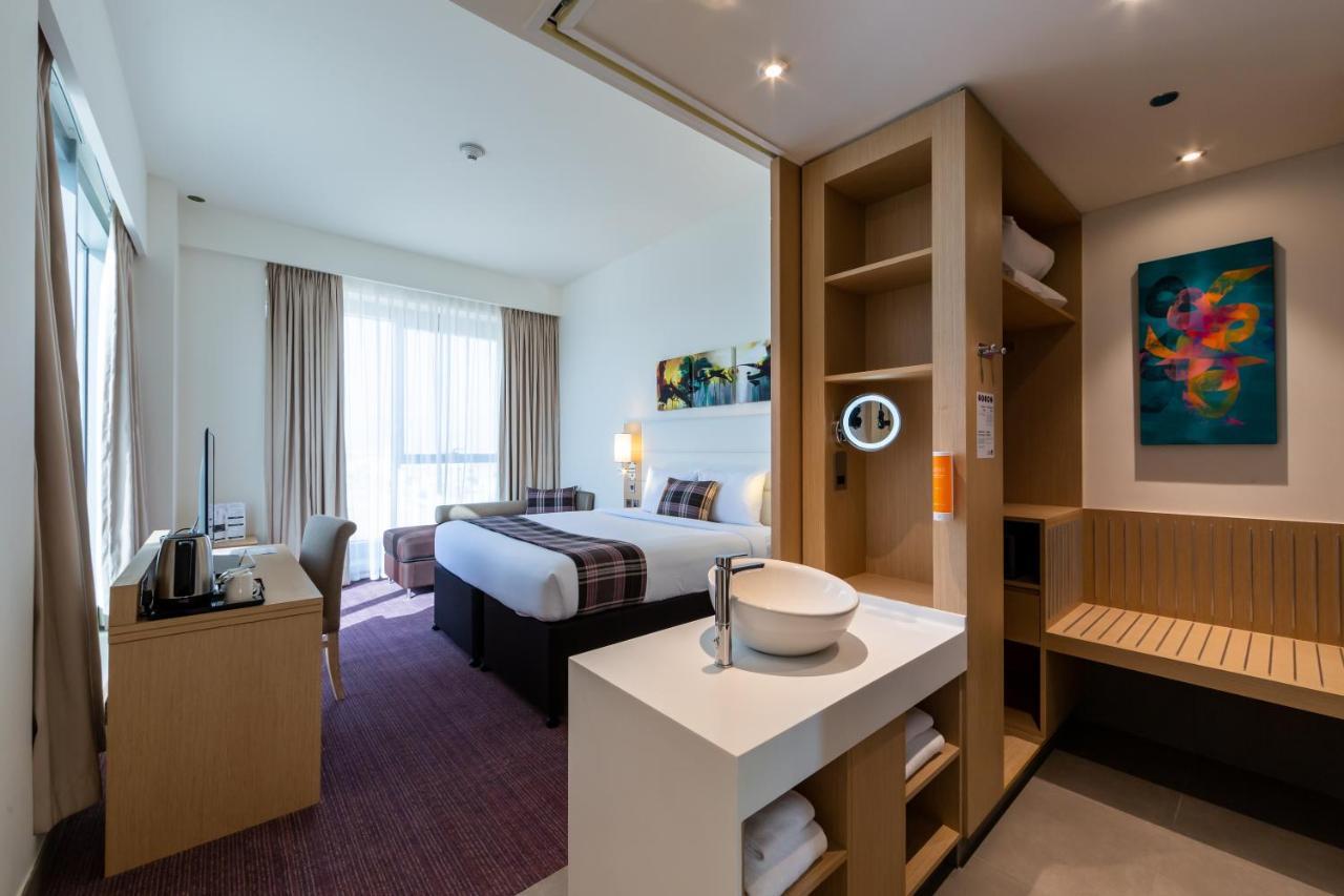 Premier Dragon Mart Hotel 3*