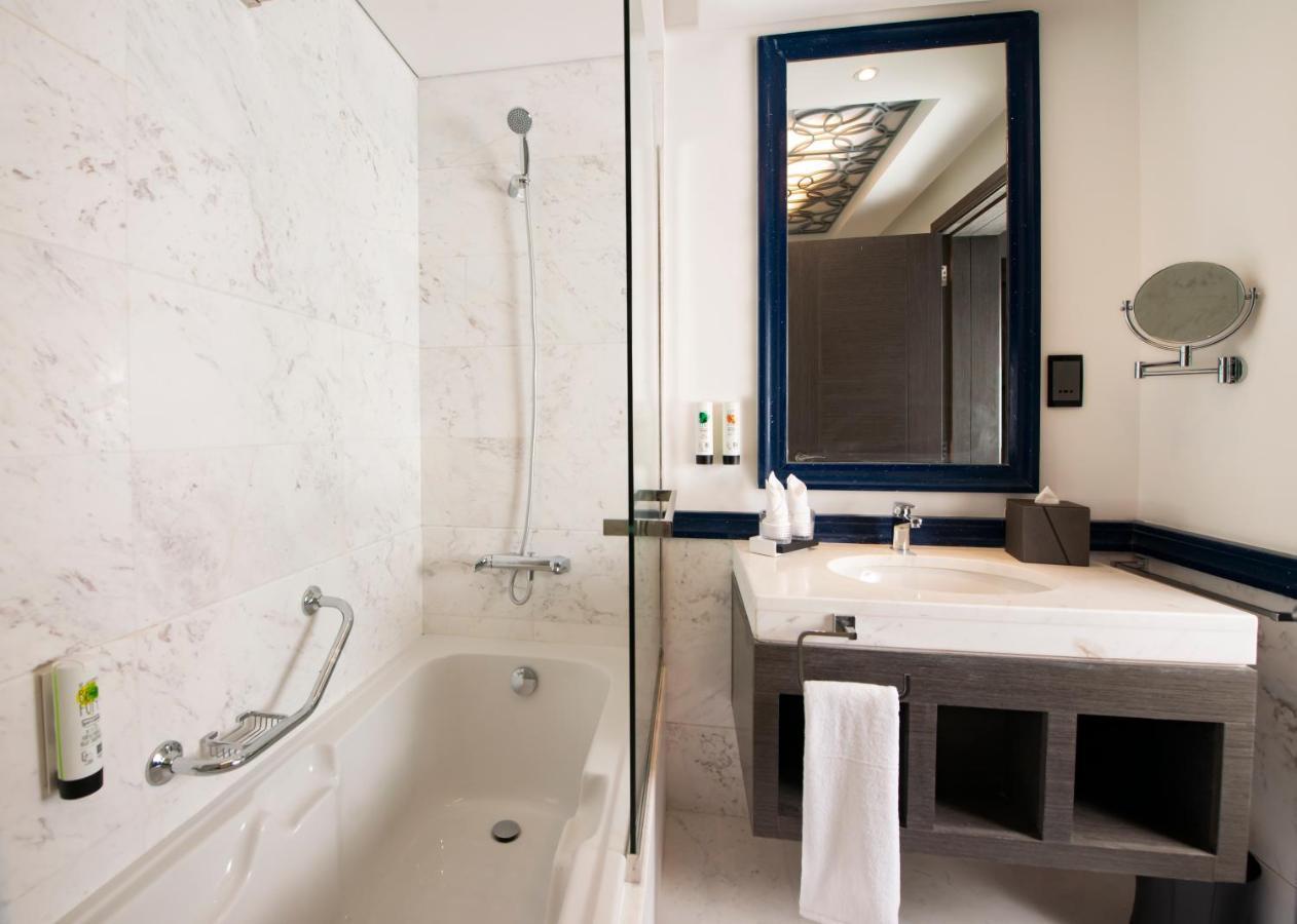 Edge Creekside 4* Dubai