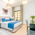Livein Holiday Homes - Jbr