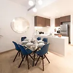 Ultimate Stay - 4 Beds - La Mer - Sunset Marina View